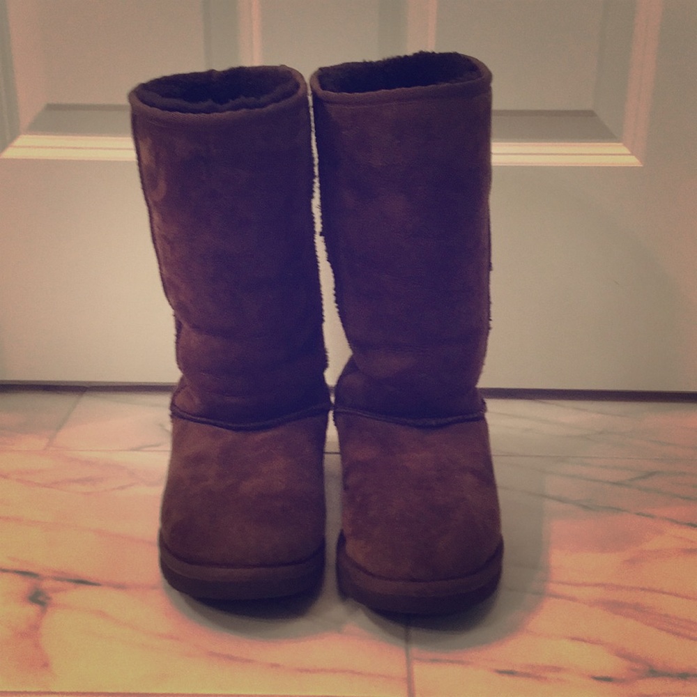Ugg classic tall boots dark brown